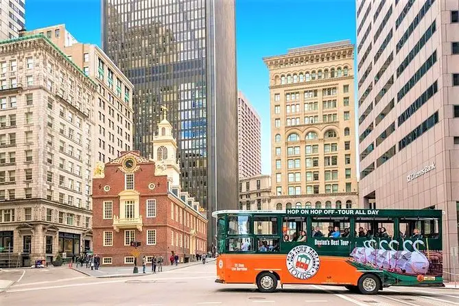 Free Museums in Boston - Hop On Hop Off Trolley Tour